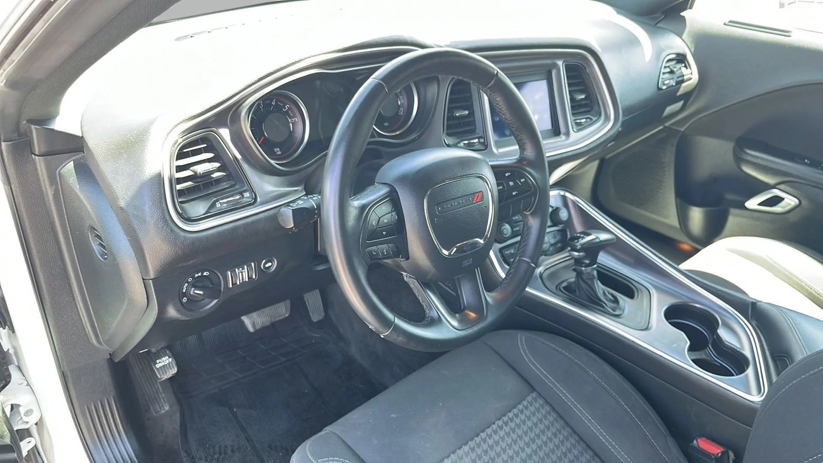 2018 Dodge Challenger/SXT