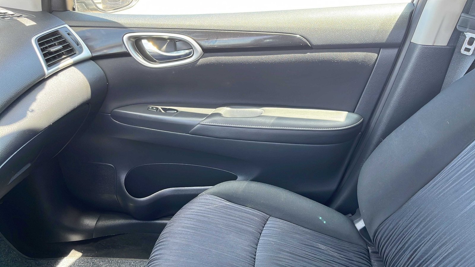 2019 Nissan Sentra/SV