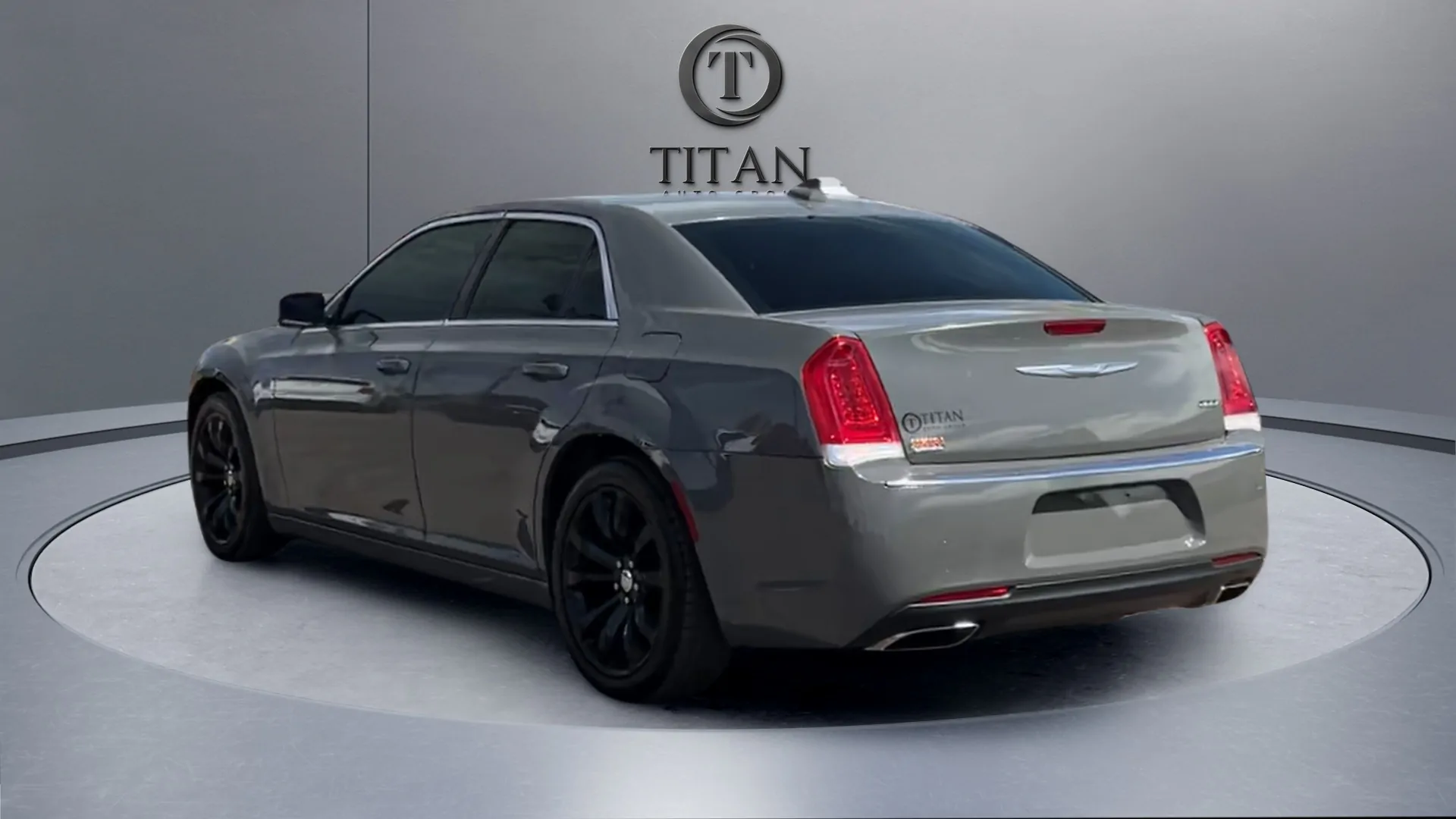 2018 Chrysler 300/Touring