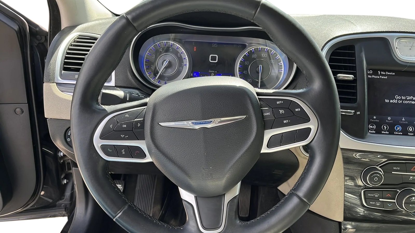 2019 Chrysler 300/Touring