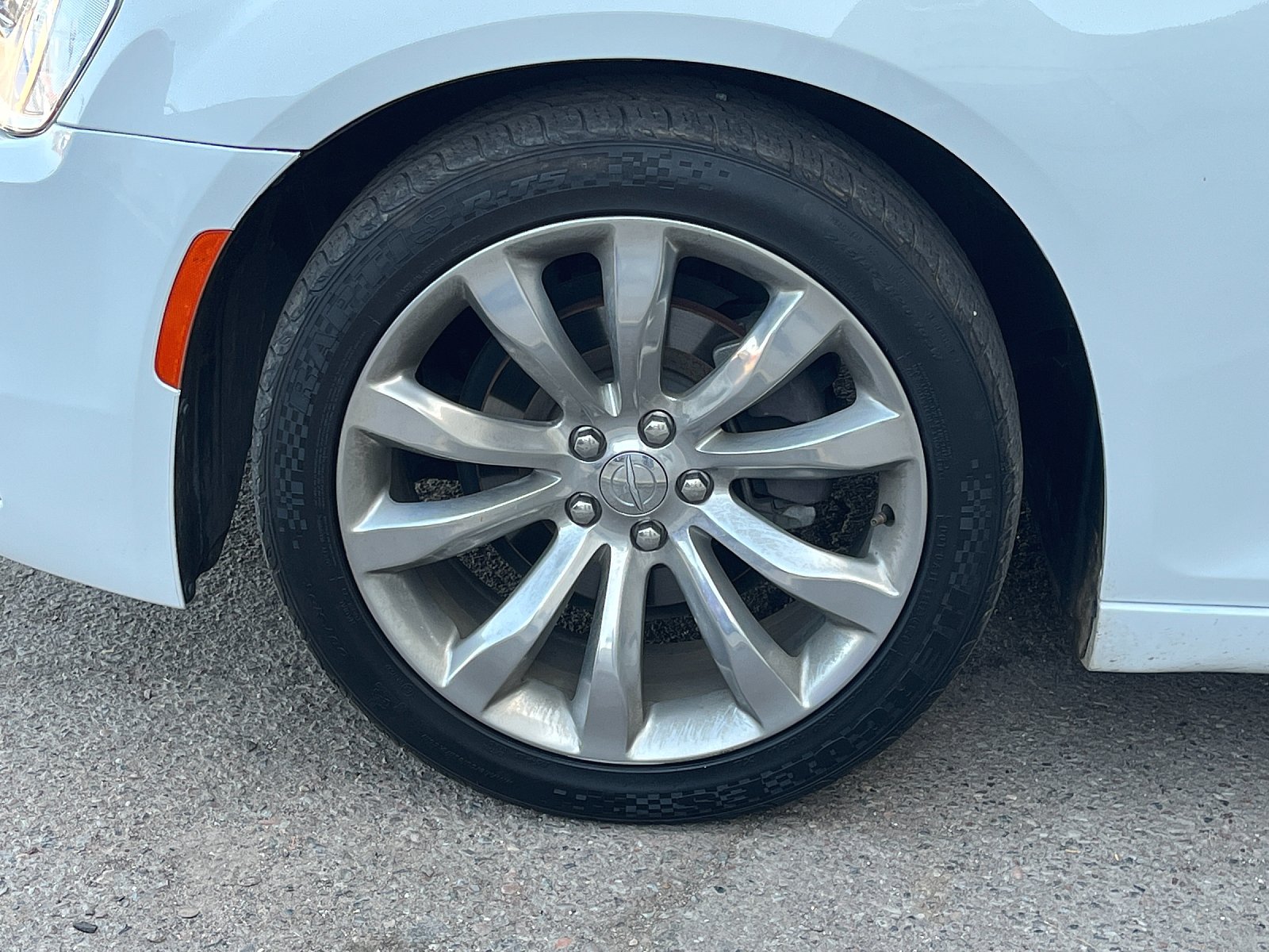 2019 Chrysler 300/Limited RWD