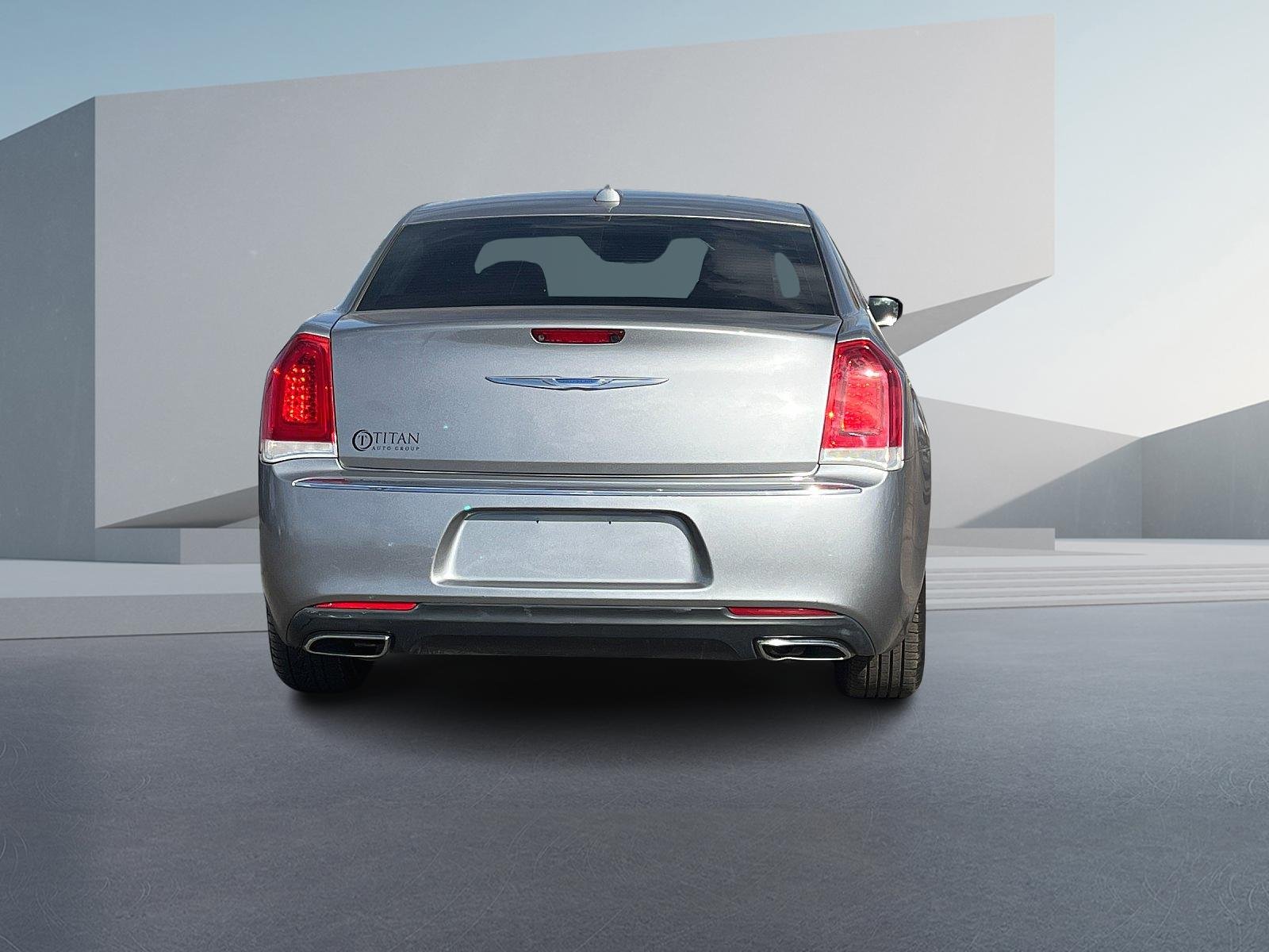 2017 Chrysler 300/C RWD