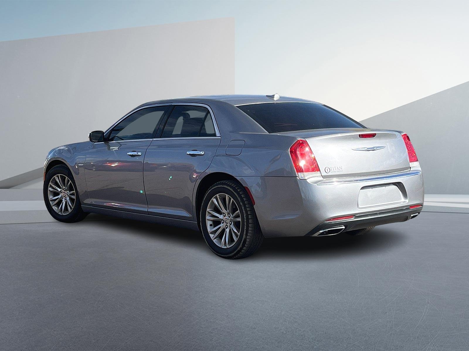 2017 Chrysler 300/C RWD