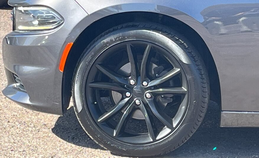 2018 Dodge Charger/SXT