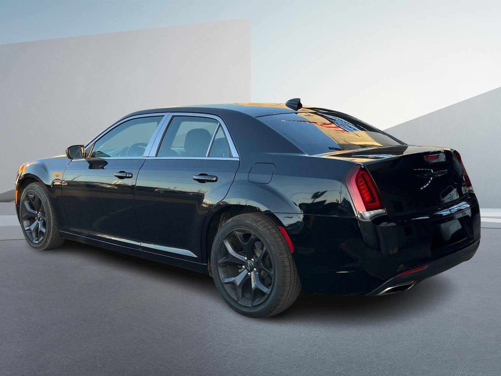 2020 Chrysler 300 Price and Features