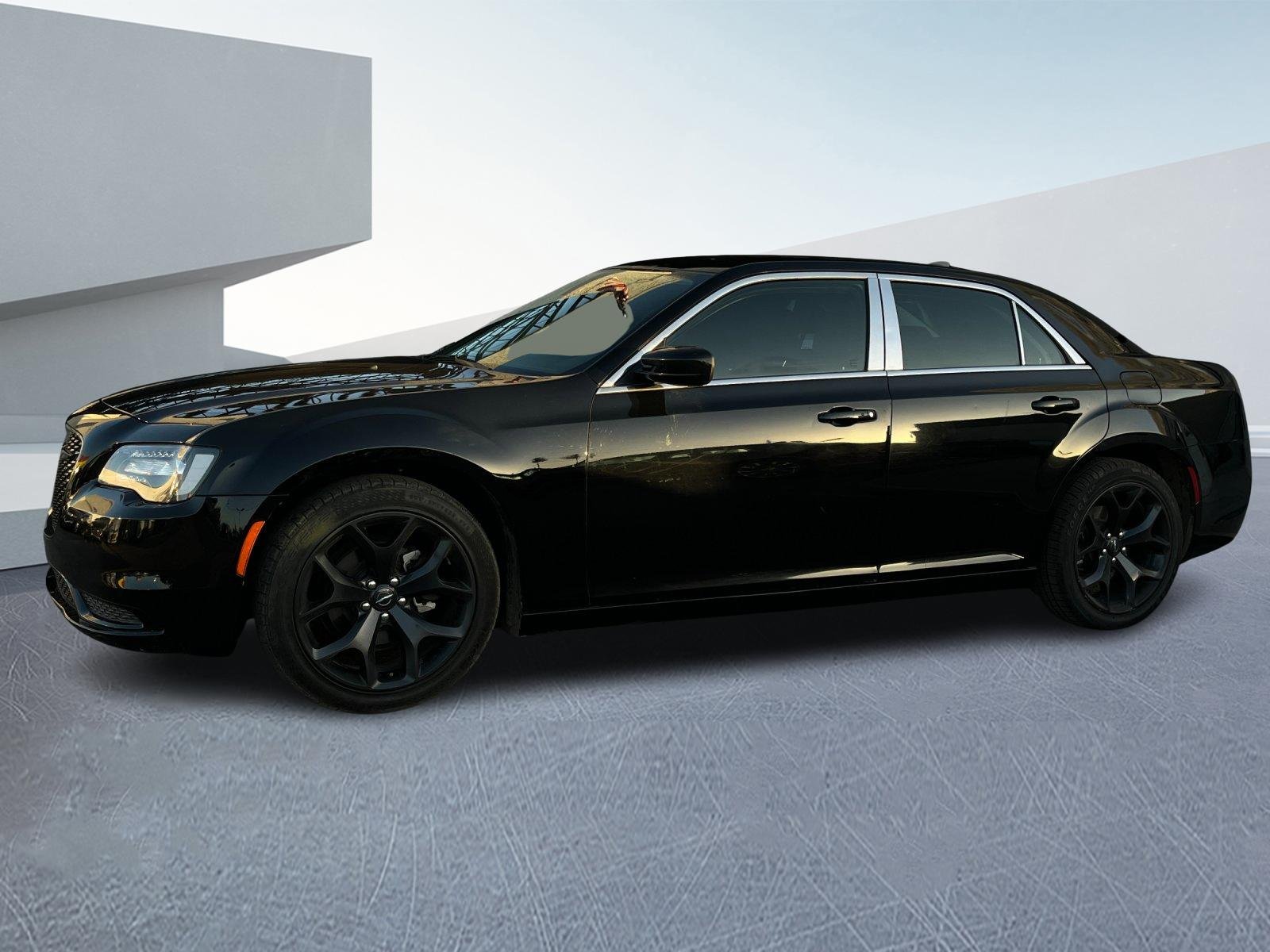 2020 Chrysler 300 Price and Features