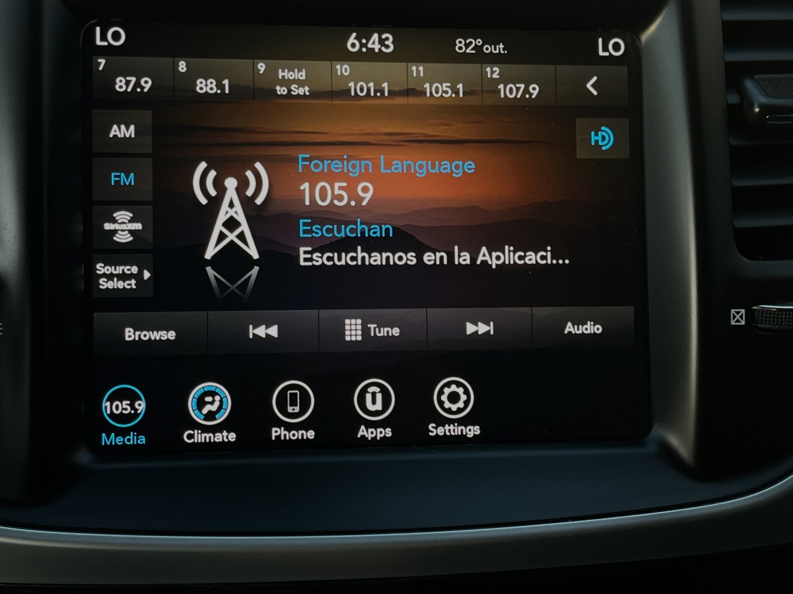 2020 Chrysler 300 Price and Features