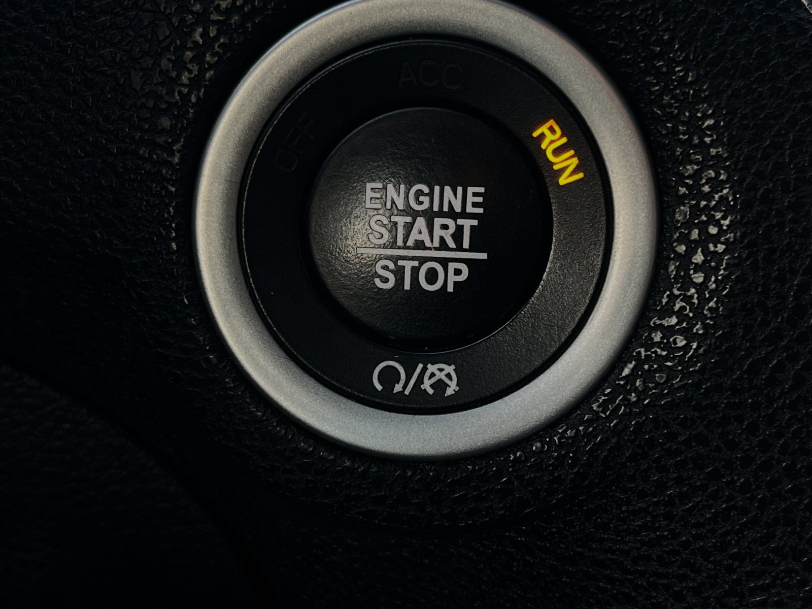 2020 Chrysler 300 Price and Features