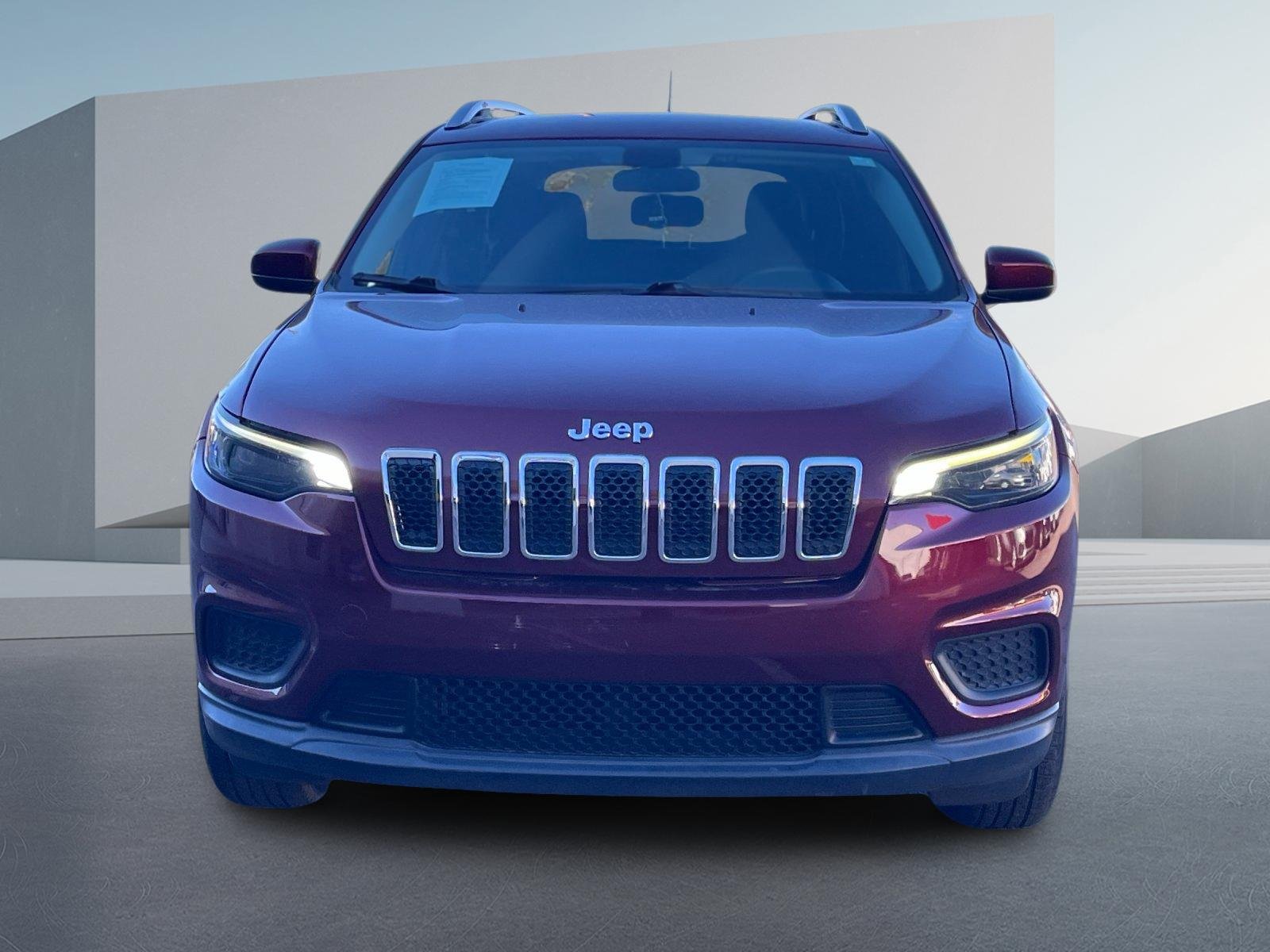 (2020) Jeep Cherokee