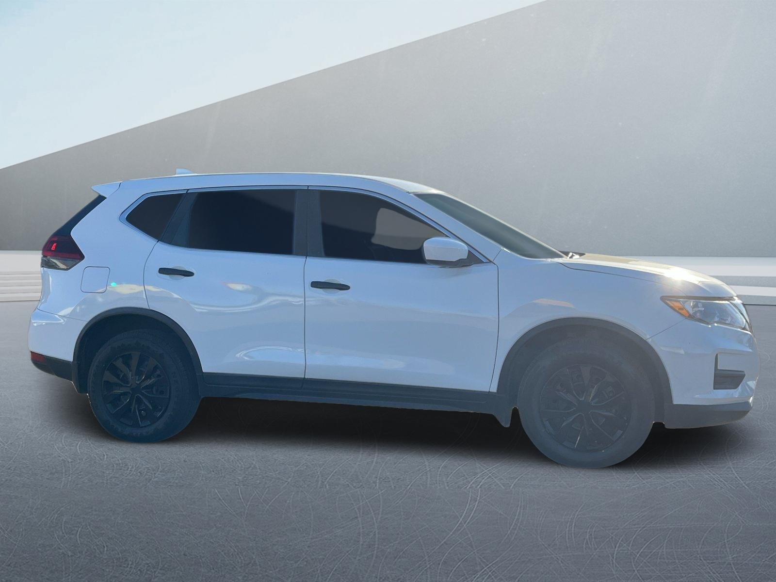 2018 Nissan Rogue Prices, Reviews, and Photos